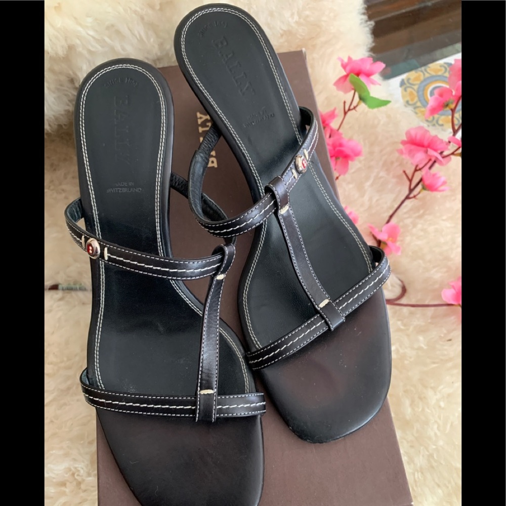 BALLY AUTHENTIC SLIP ON SHOES